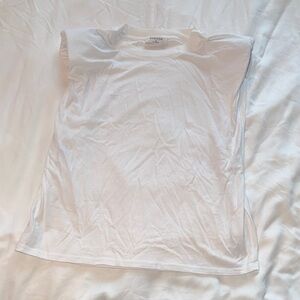 Aritzia Babaton Shoulder Pad T-Shirt White XS